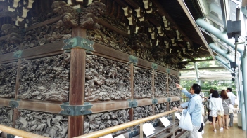 Shibamata Taishakuten temple wood carving glass